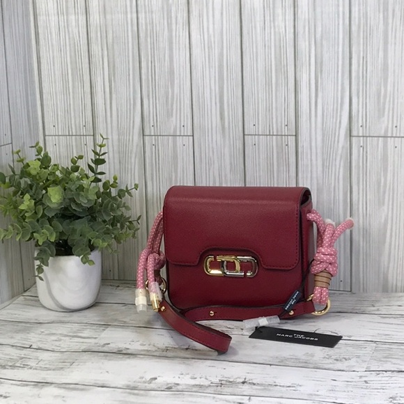 Marc Jacobs Handbags - MARC JACOBS crossbody bag NEW